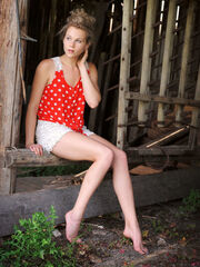 Helena B add some amazing and indecent vibes to an outdoor, country outfit